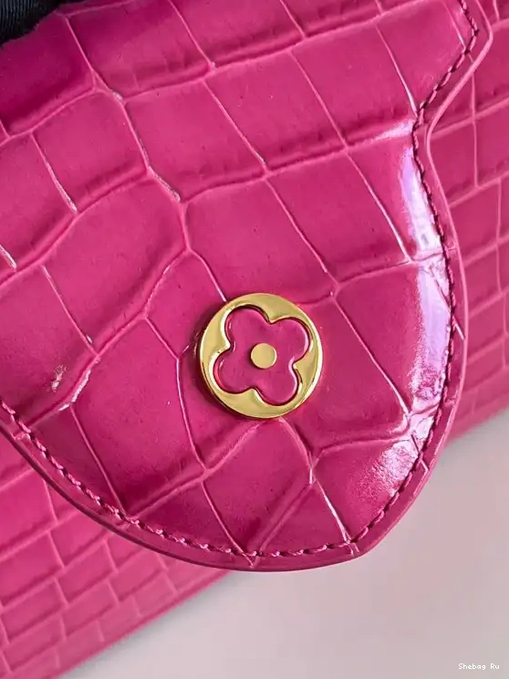 CAPUCINES VUITTON LOUIS BB 0516